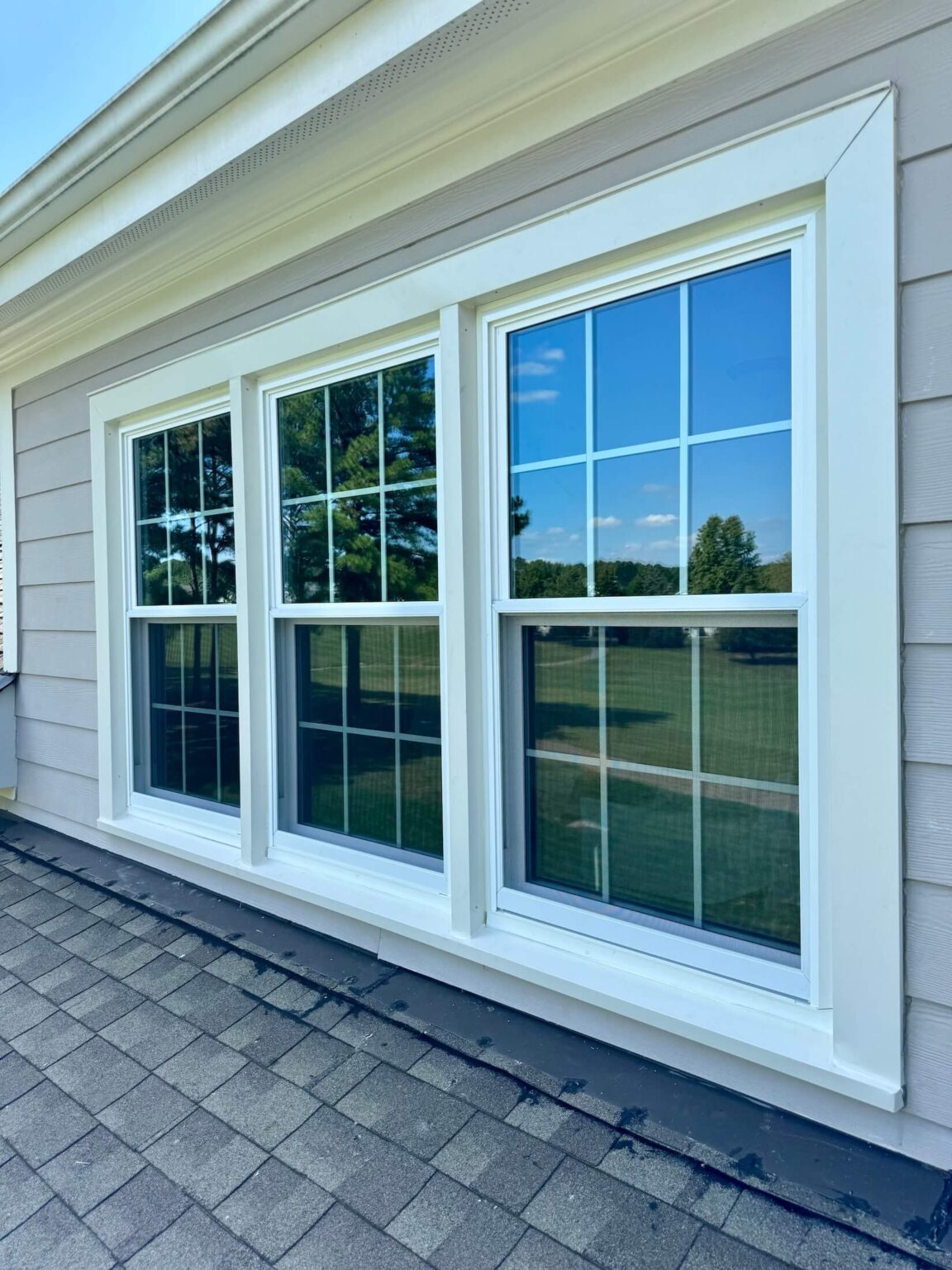 how long vinyl windows last